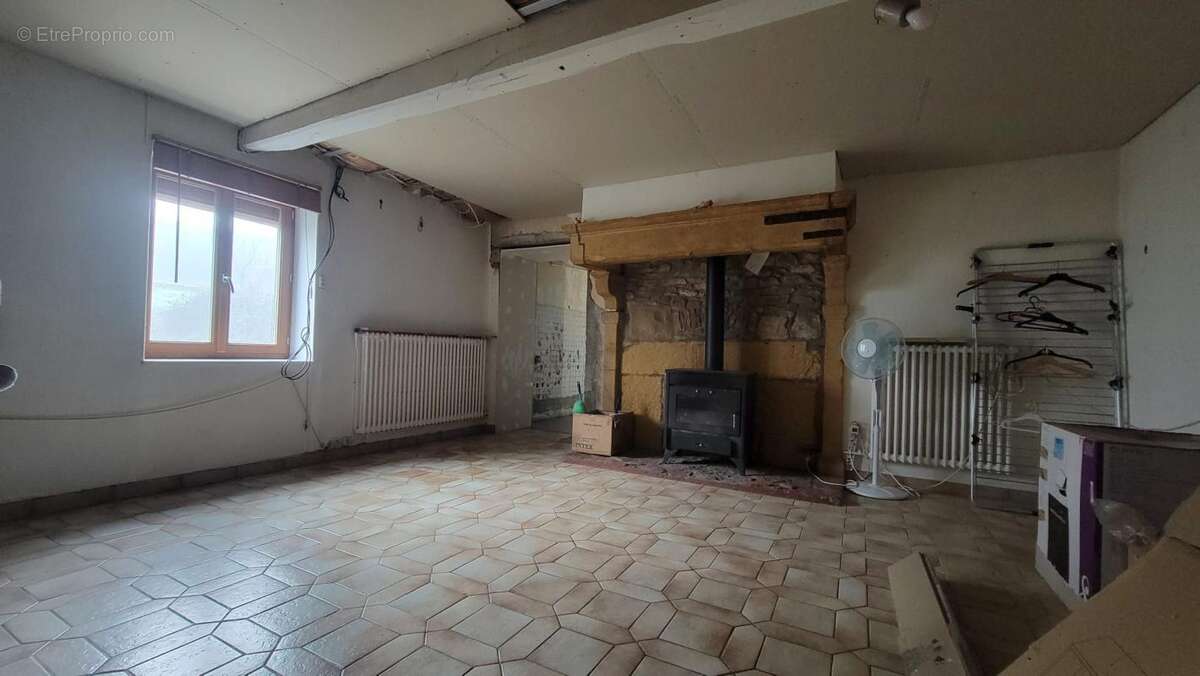 Maison à SAINT-PIERRE-LA-PALUD