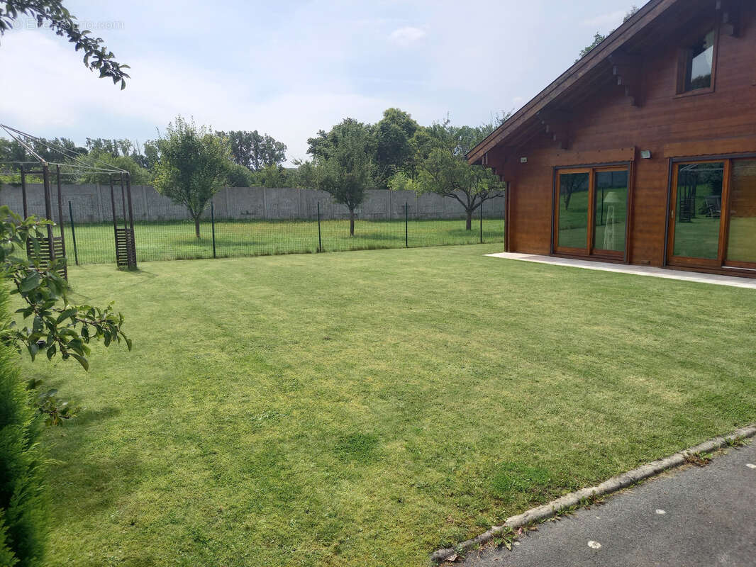 Maison à AIX-NOULETTE