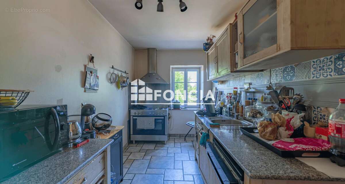 Maison à SAINT-ROMAIN-DE-SURIEU