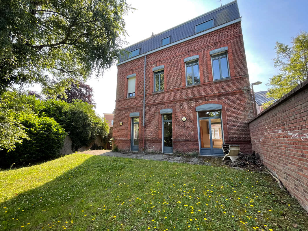 Maison à SAINT-AMAND-LES-EAUX