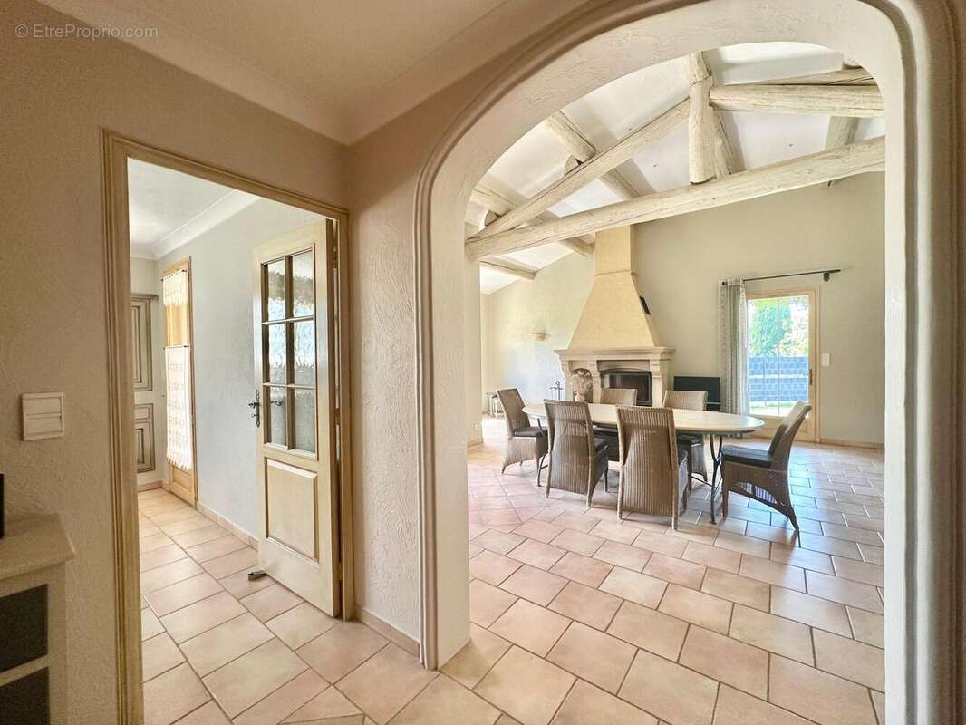 Maison 158 m² à Cavaillon  - photo 4