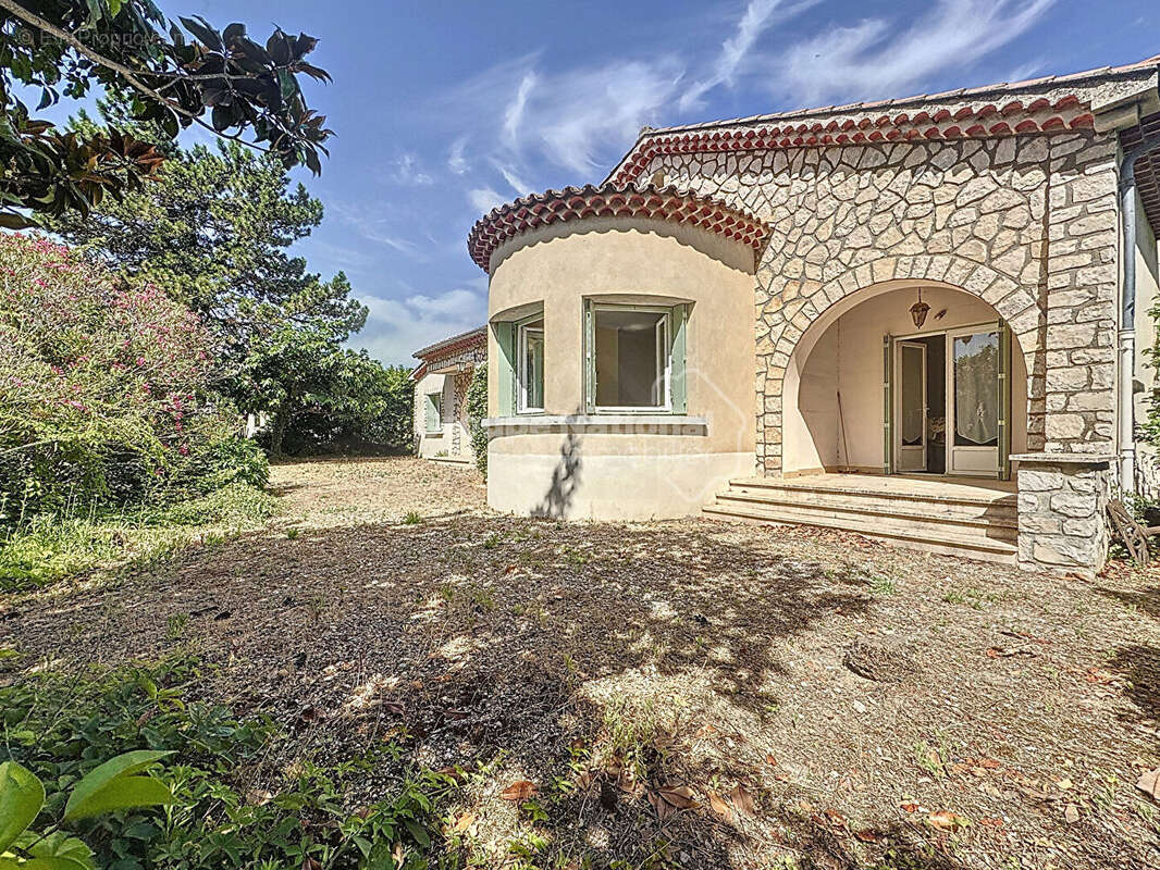 Maison à CHEVAL-BLANC