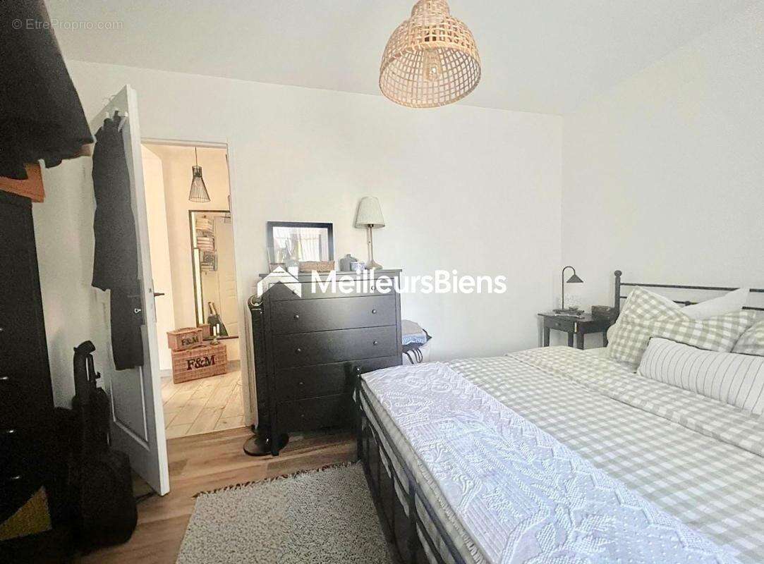 VIARMES_T2 de 35,5 m² avec cour et parking - photo 9