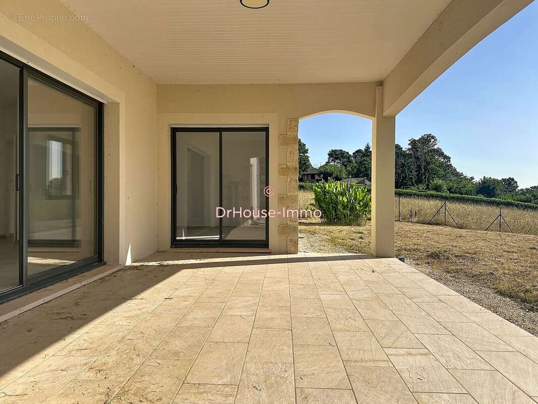 Maison 146 m² à Proissans  - photo 8