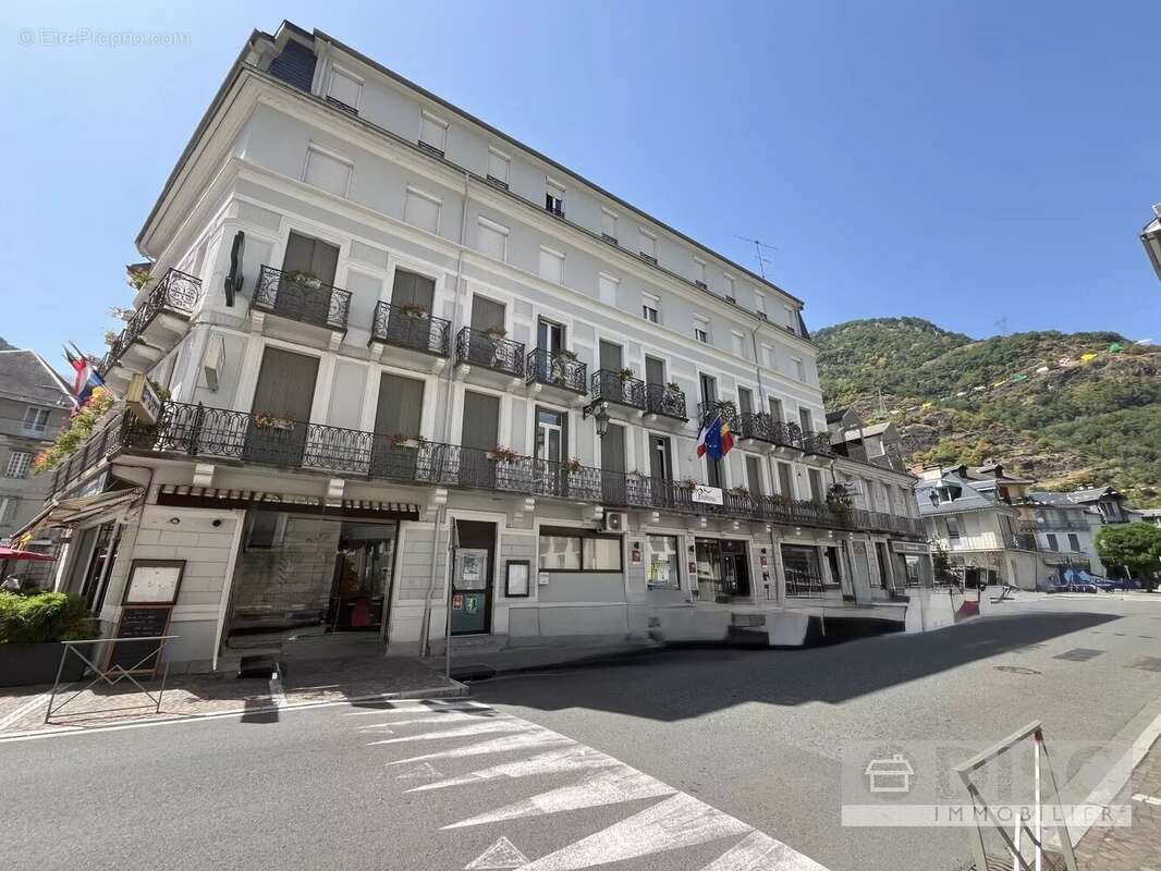 Commerce à BAGNERES-DE-LUCHON