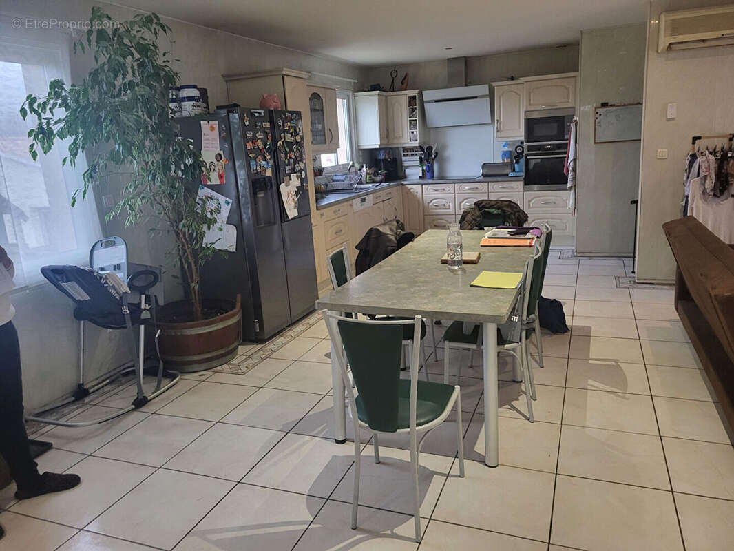 Maison à BLANQUEFORT