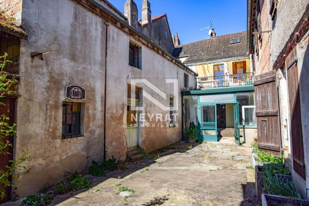 Appartement à GIVRY