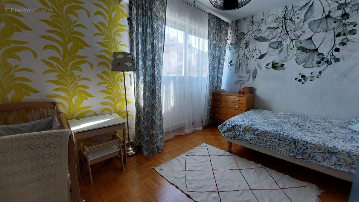 Appartement à AMBILLY