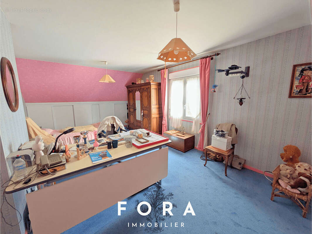 Maison à CONDE-SUR-NOIREAU