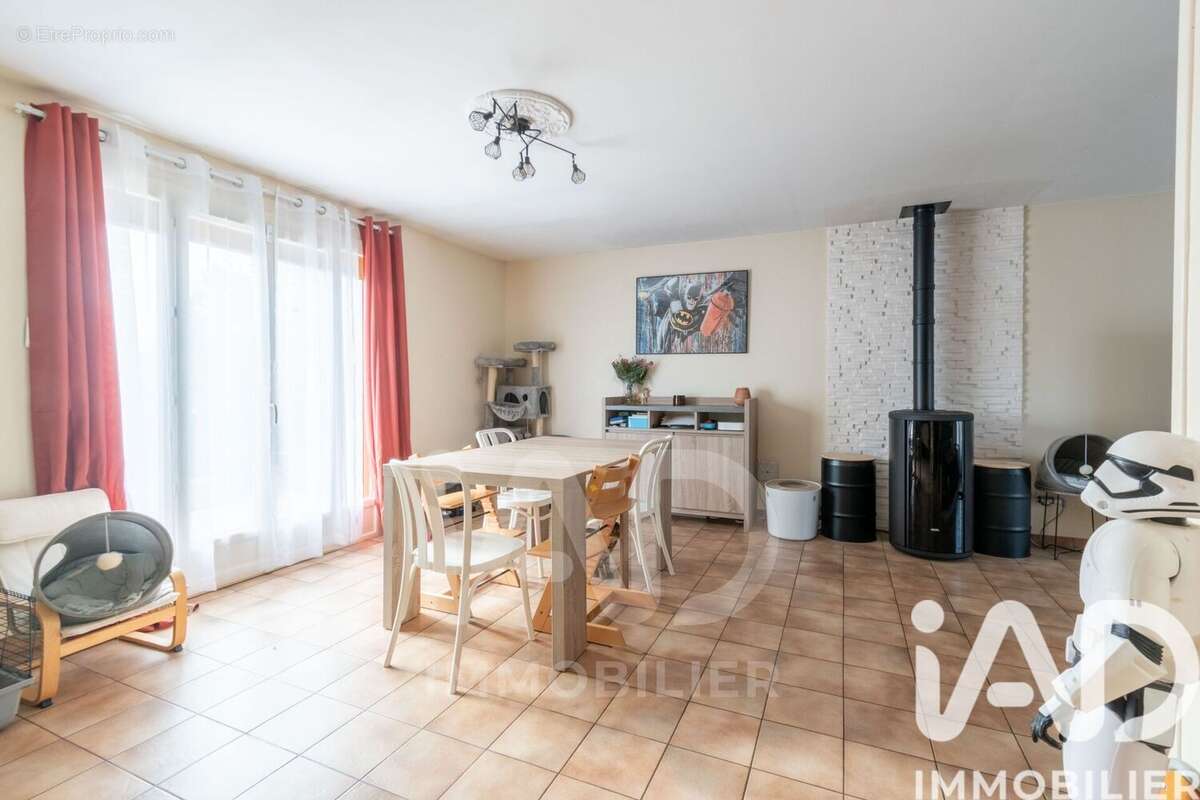 Photo 5 - Maison à EPONE