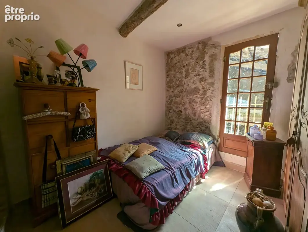 A vendre - maison de village renovee ded type 5 de 109 m2 avec garage et terrasses - photo 9