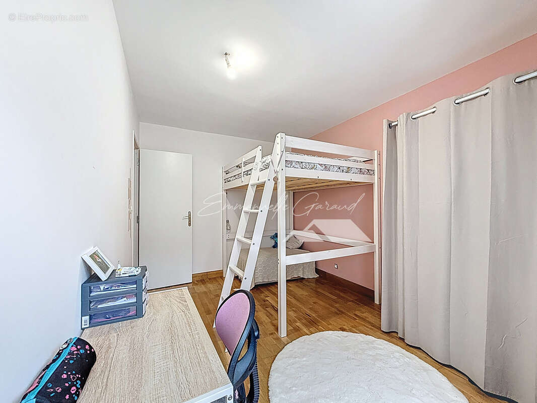 Maison à LA CRESSE