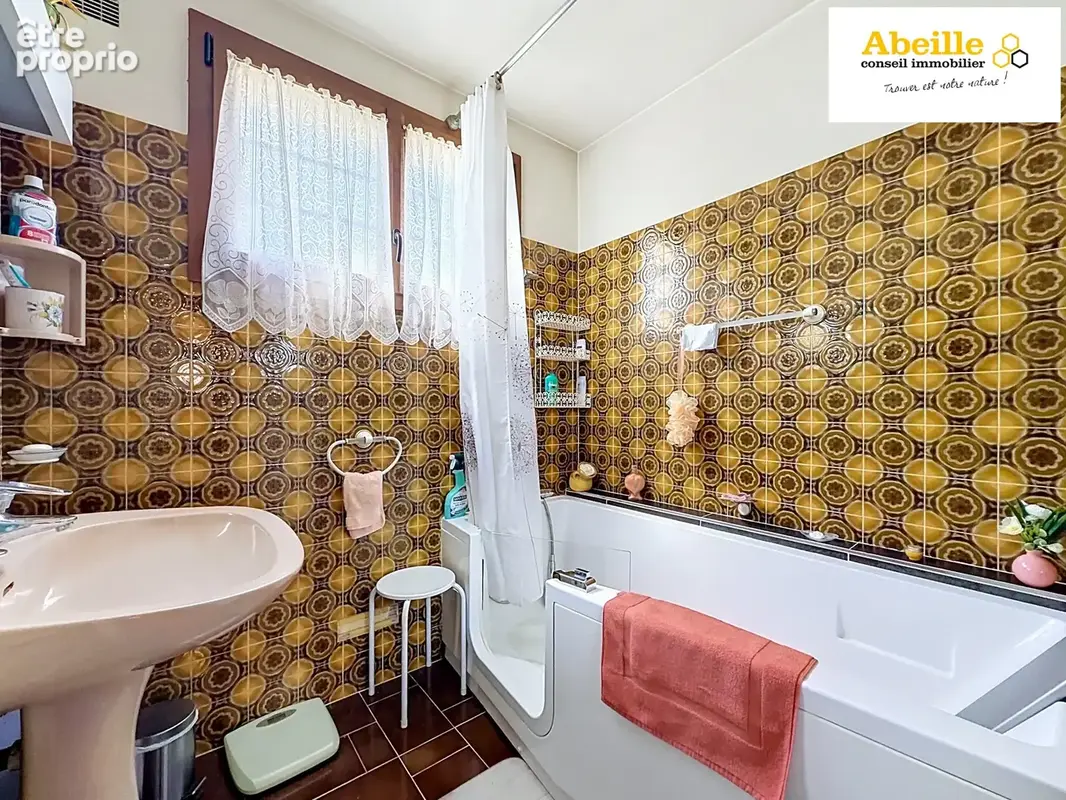 Maison traditionnelle individuelle de 80 m2 hab sur sous sol total, avec grenier terrain 649 m2. - photo 7