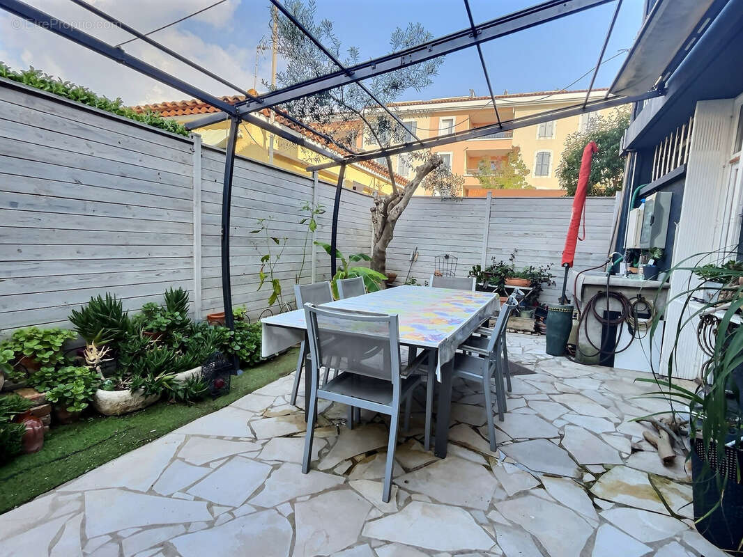 Autre à SIX-FOURS-LES-PLAGES