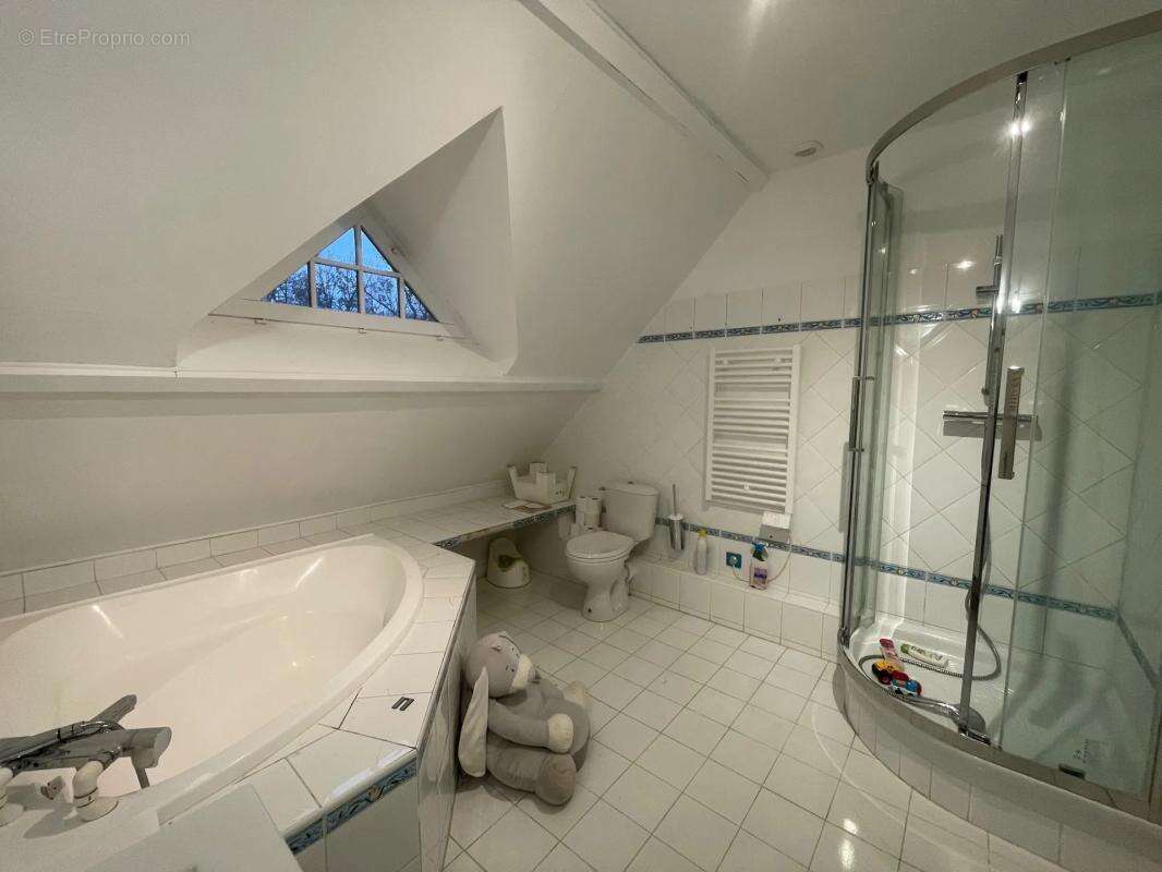 Maison à ROSNY-SUR-SEINE