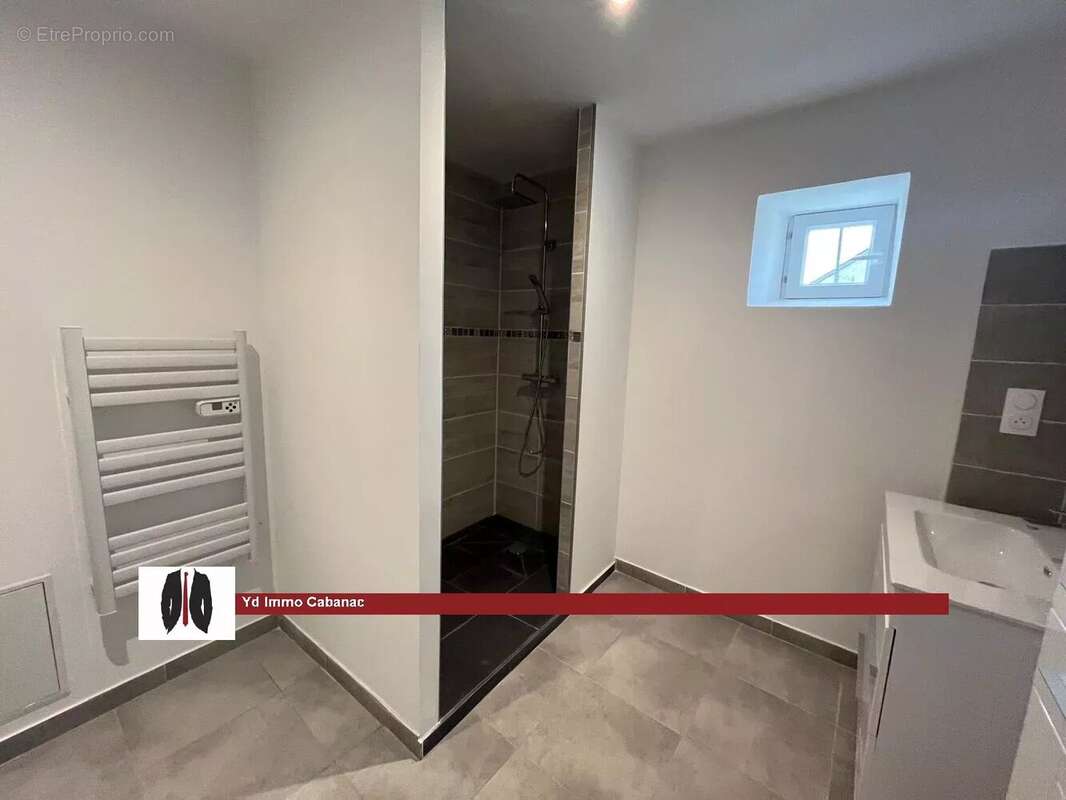 Maison à PUJOLS-SUR-CIRON