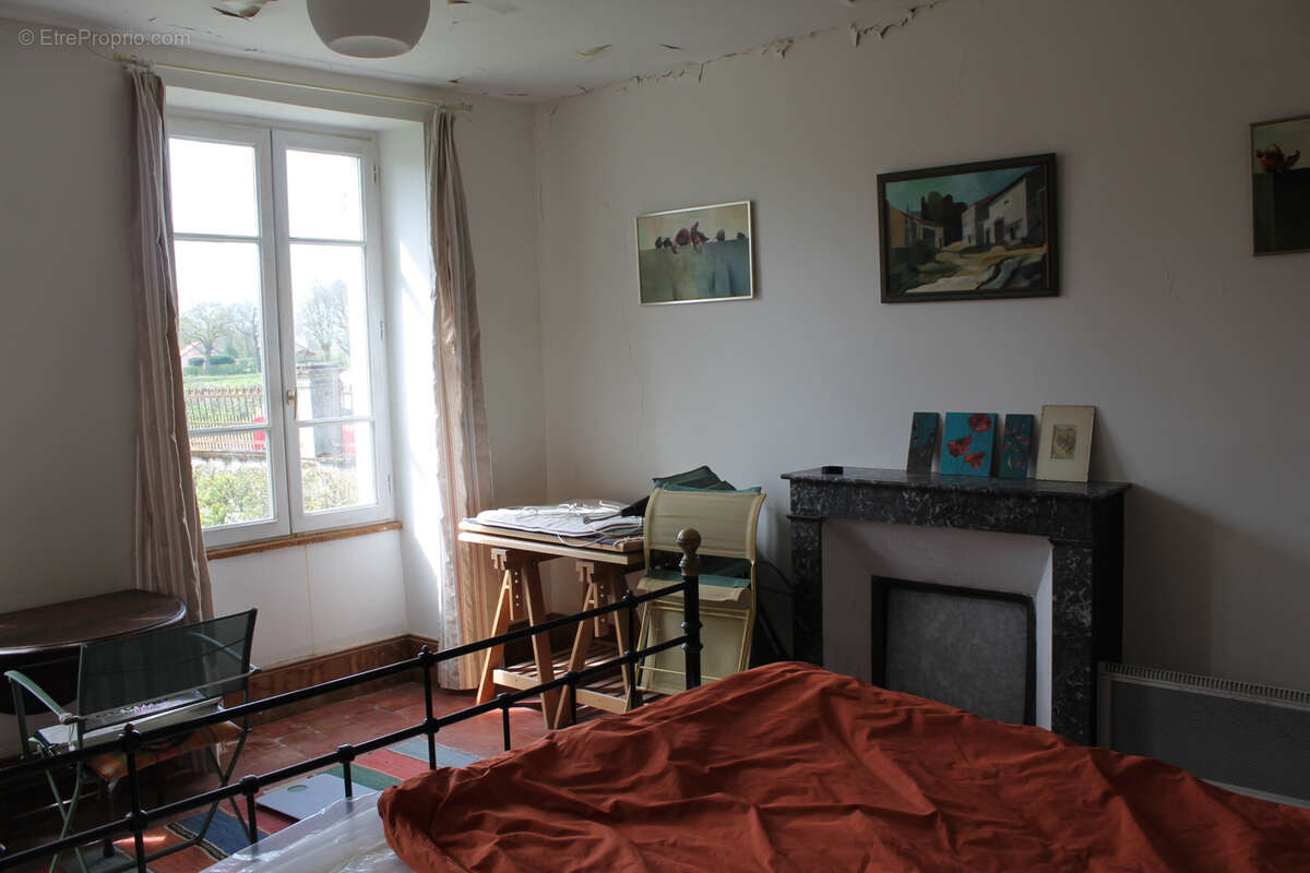 Maison à SAINT-JEANVRIN