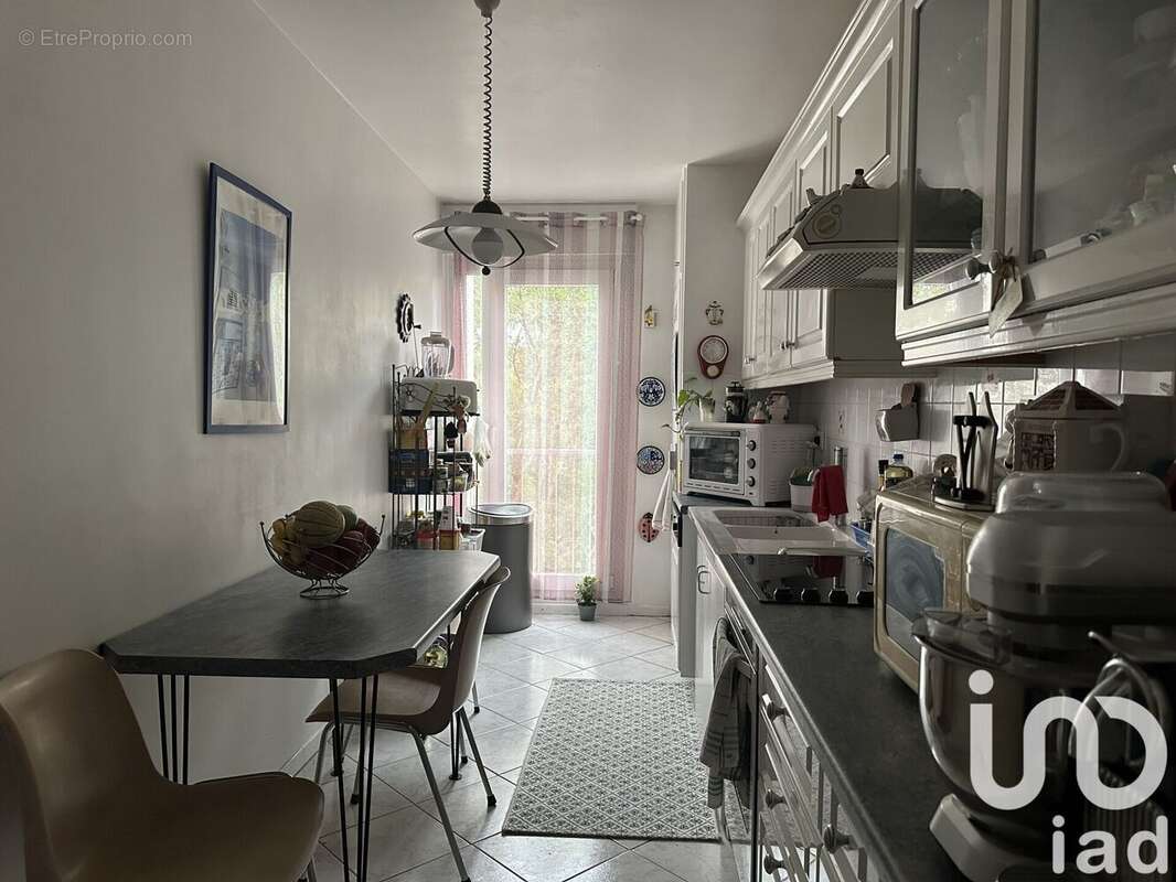 Photo 2 - Appartement à SAINT-MICHEL-SUR-ORGE