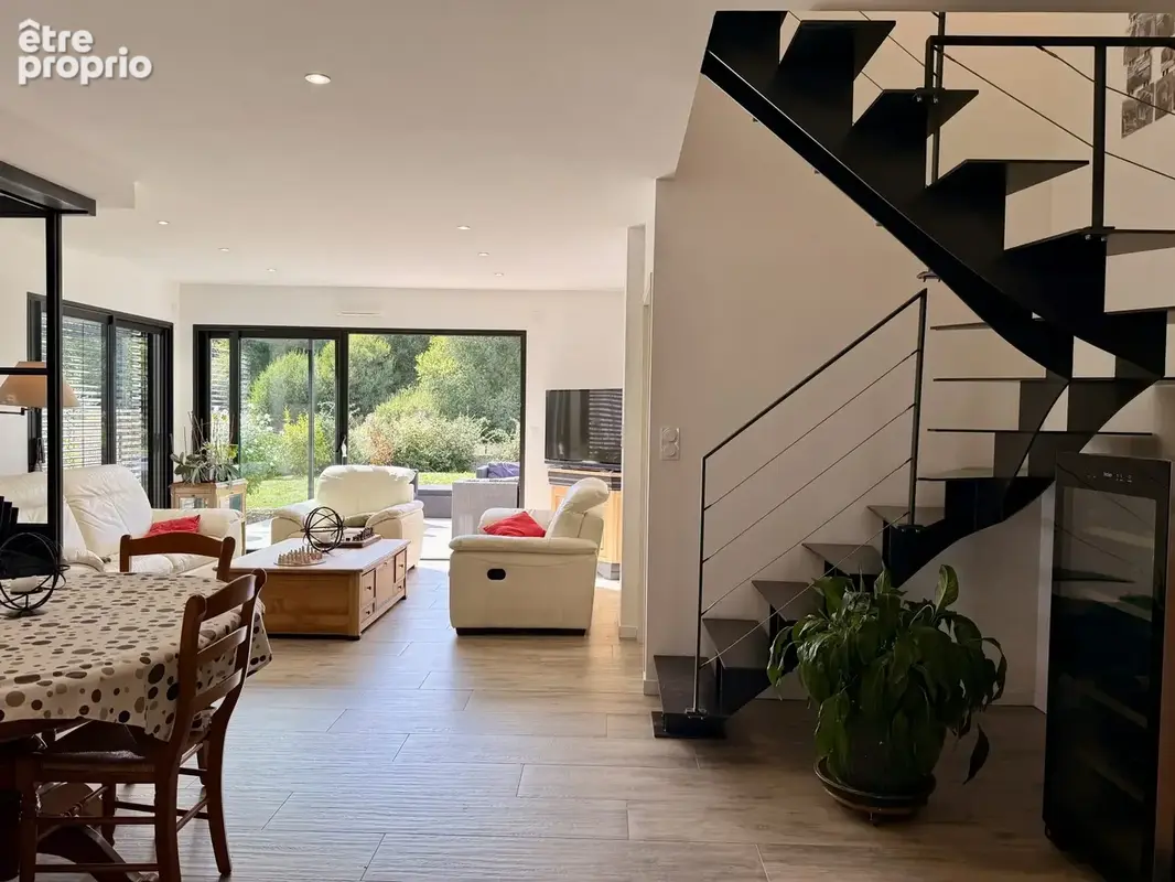 Maison 6 pièces 169 m² à vendre à Vannes (56000) - photo 3