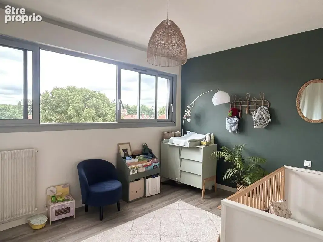 Magnifique T3 traversant avec grande terrasse – Le Busca - photo 6