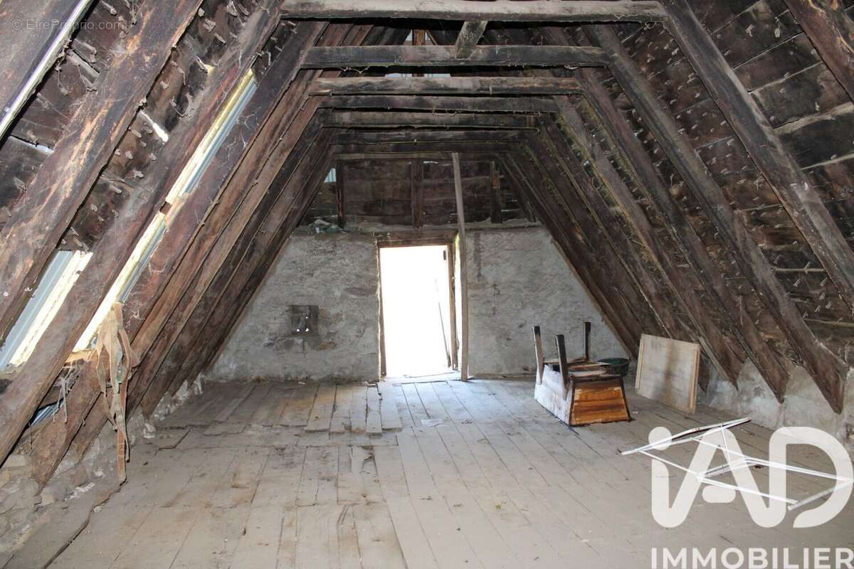 Maison 90 m² à Taussac  - photo 7