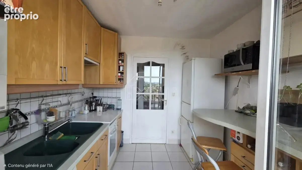 Duplex 3 pièces de 70 m² avec balcon et place de parking à ISSOU - photo 7