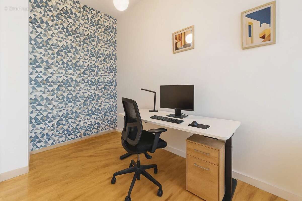 Commerce à PARIS-10E