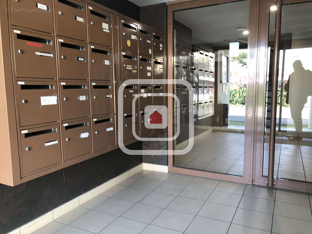 Appartement chalons en  champagne 3 pieces  54.7m² - photo 2