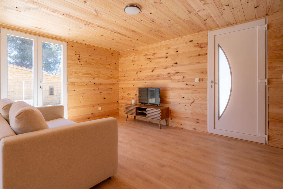 Maison à LE CASTELLET