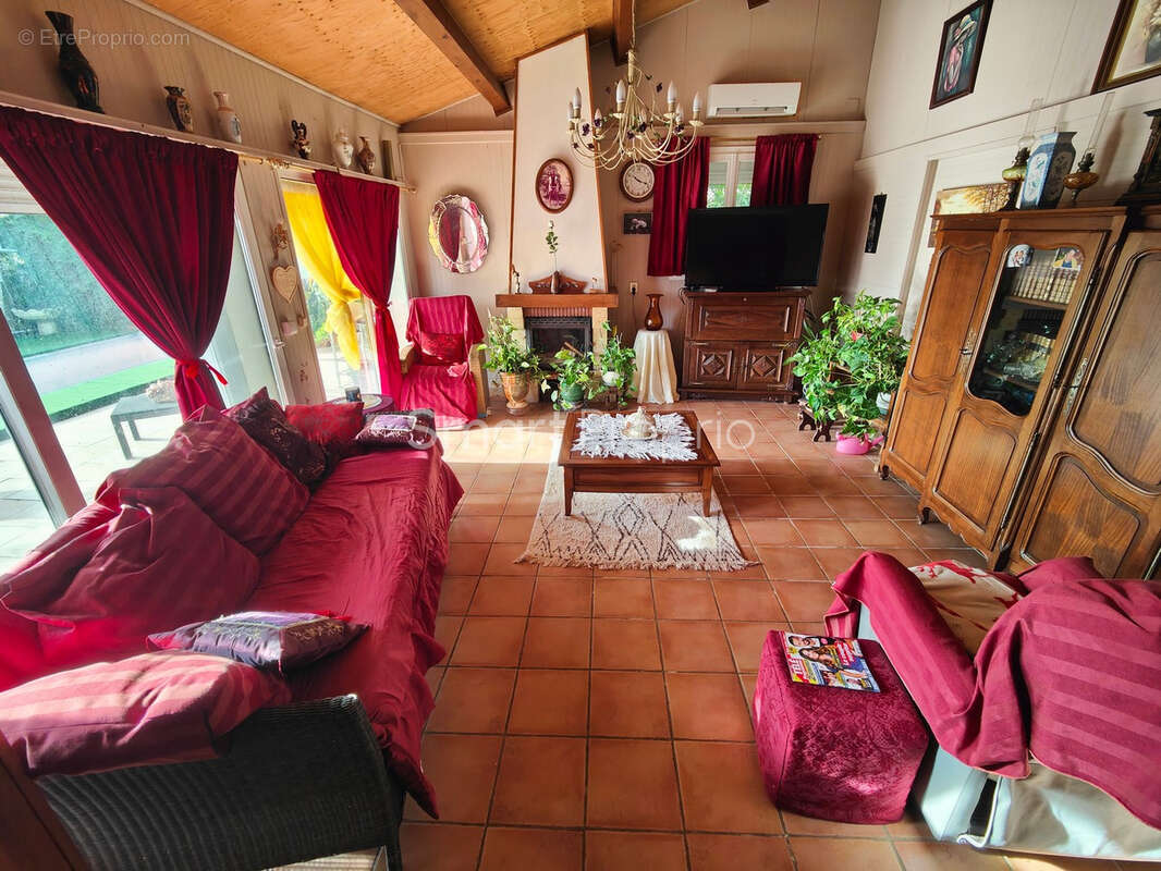 Villa de plain pied avec piscine - photo 11