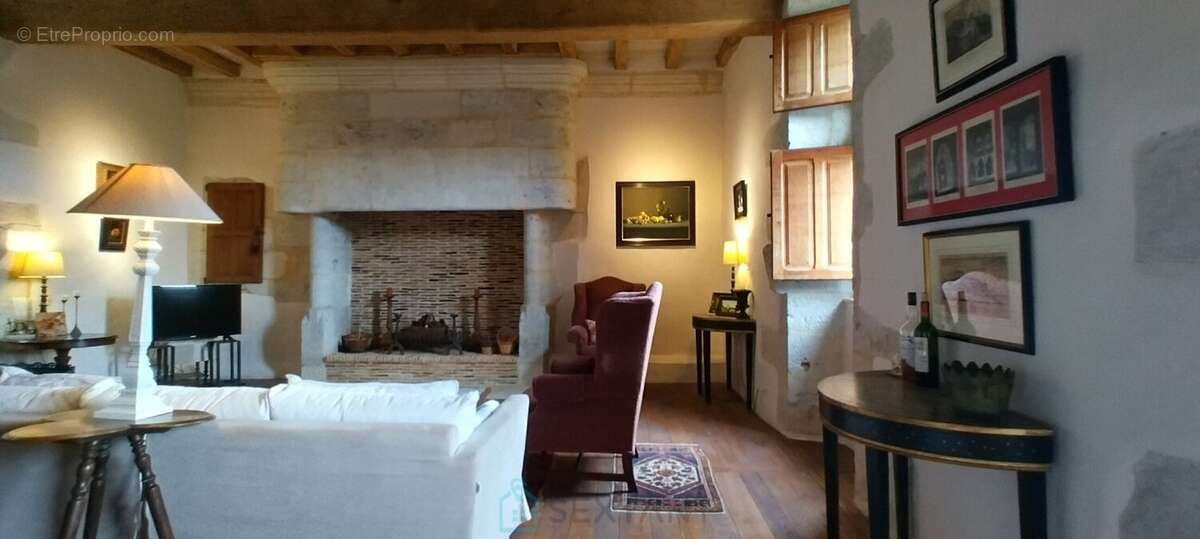 Maison à AGONAC
