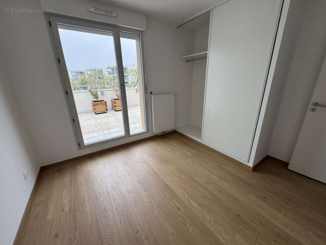 Dernier étage + terrasse de 38 m2 sans vis-à-vis - 2 parkings - photo 6