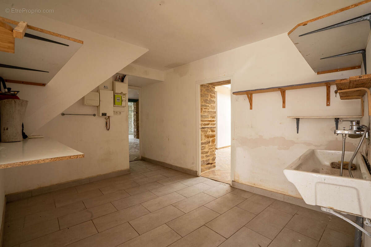 A vendre à Melgven - Local commercial 76m² - photo 14