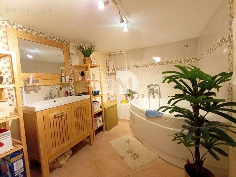 Maison à SIX-FOURS-LES-PLAGES