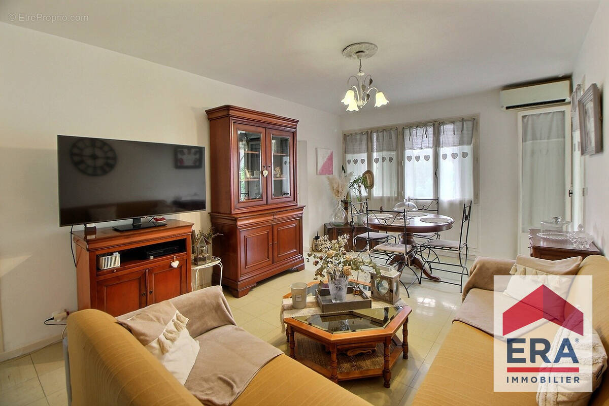 Appartement à PIERRELATTE