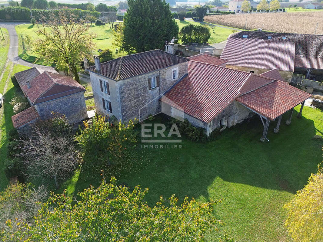 Maison à BECHERESSE