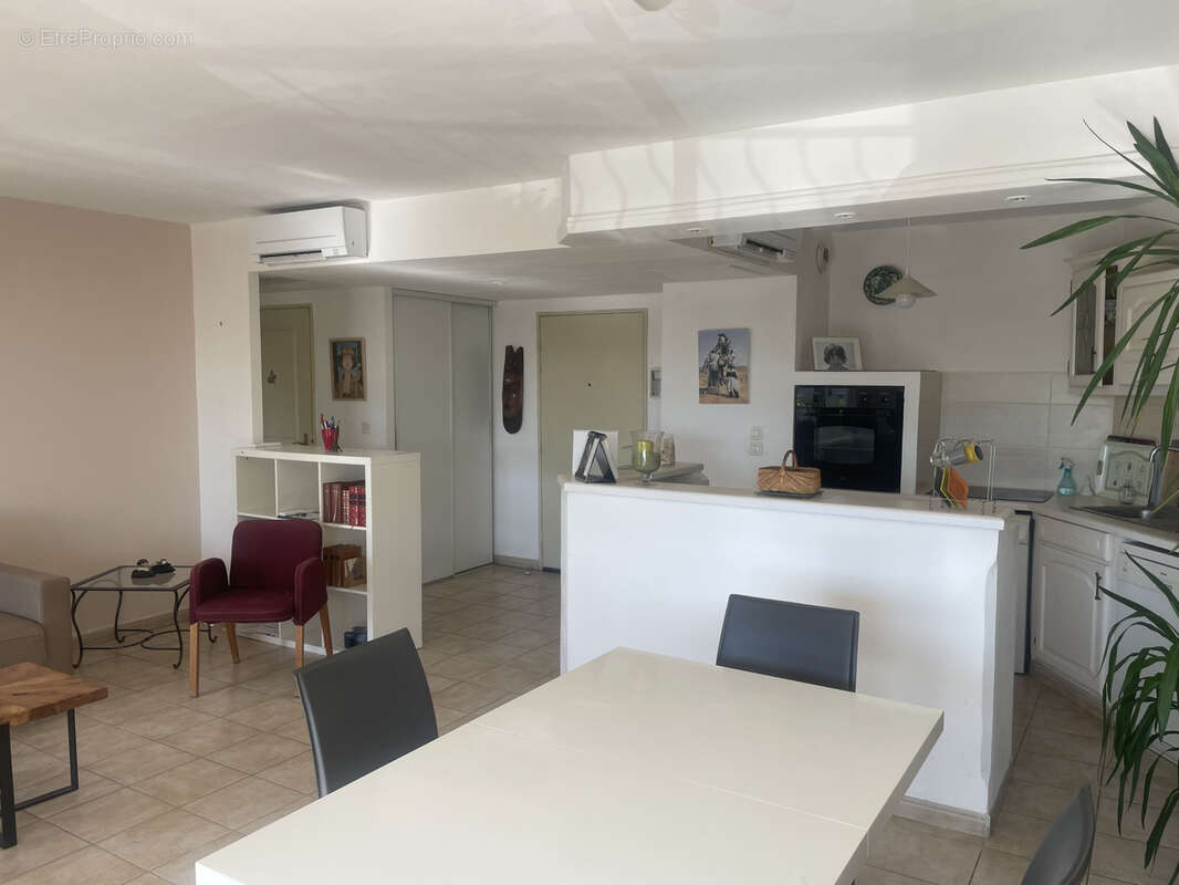 Appartement à LA CROIX-VALMER