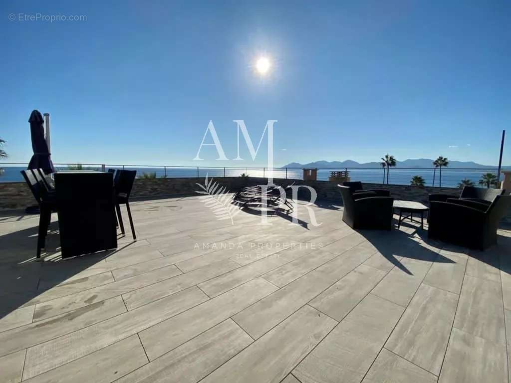 Appartement à CANNES