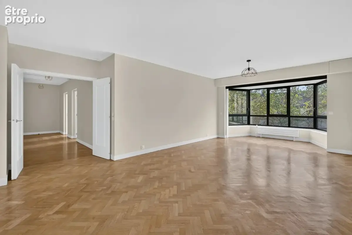 Invalides. appartement vue tour eiffel - photo 2