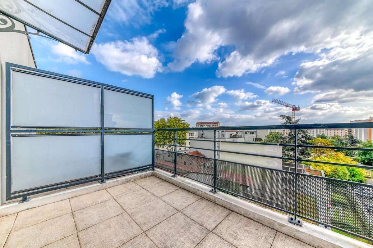 Appartement à LYON-8E