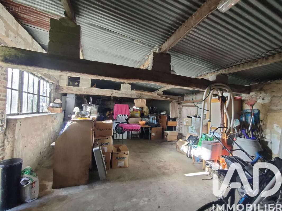 Maison 126 m² à Courgenay  - photo 4