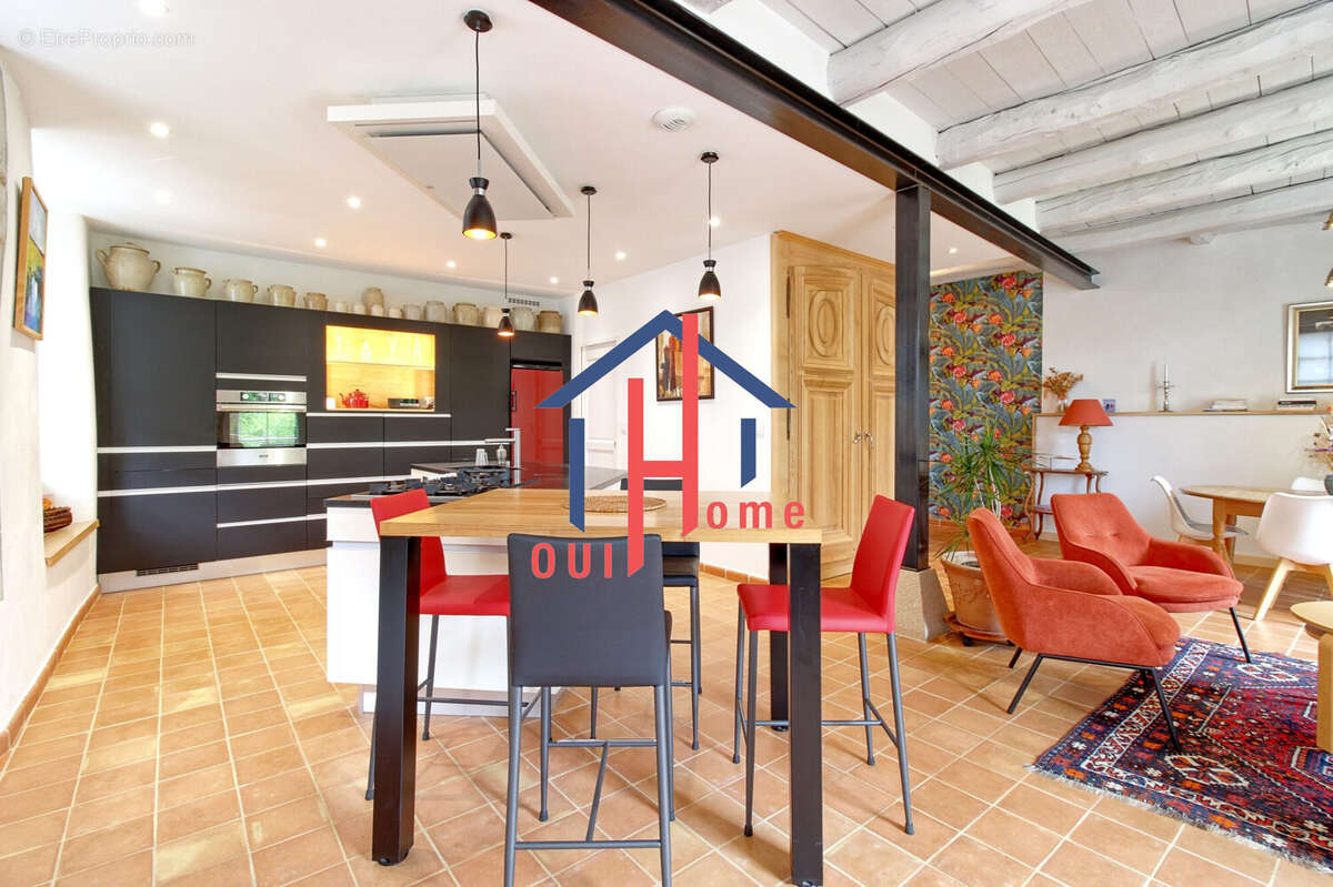 Maison à SAINT-JULIEN-CHAPTEUIL