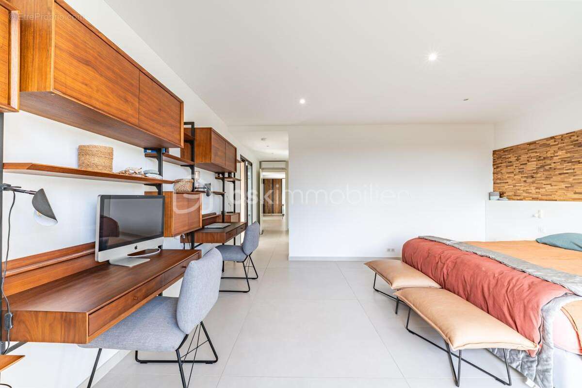 Magnifique T4 type Villa sur le toit / Vue mer / Terrasse + solarium 150 m² - photo 15
