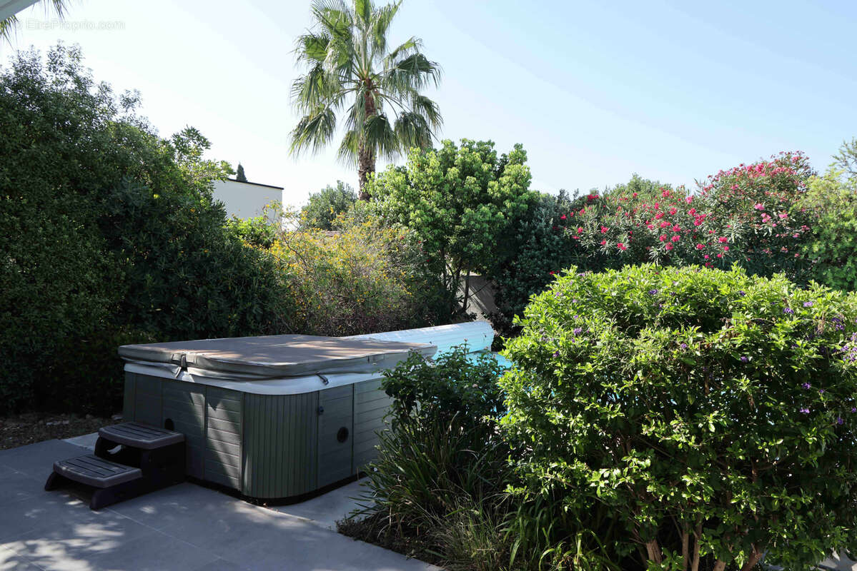 Maison à AGDE