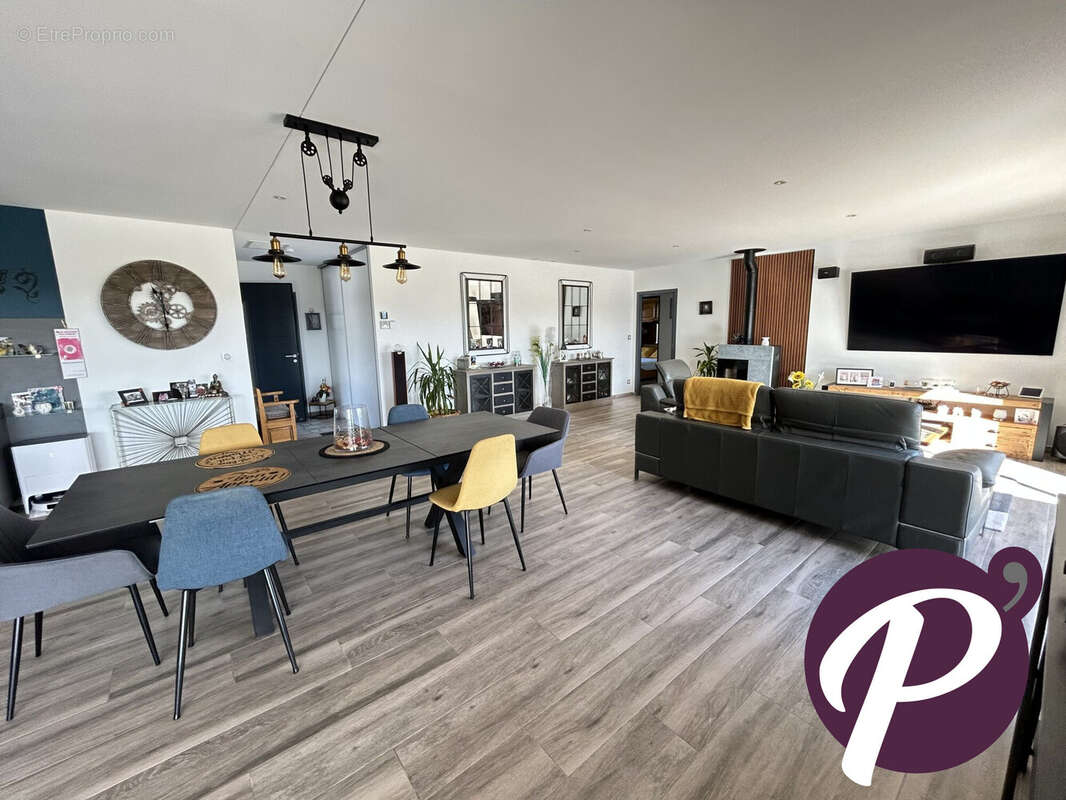 Maison à LAMONZIE-SAINT-MARTIN