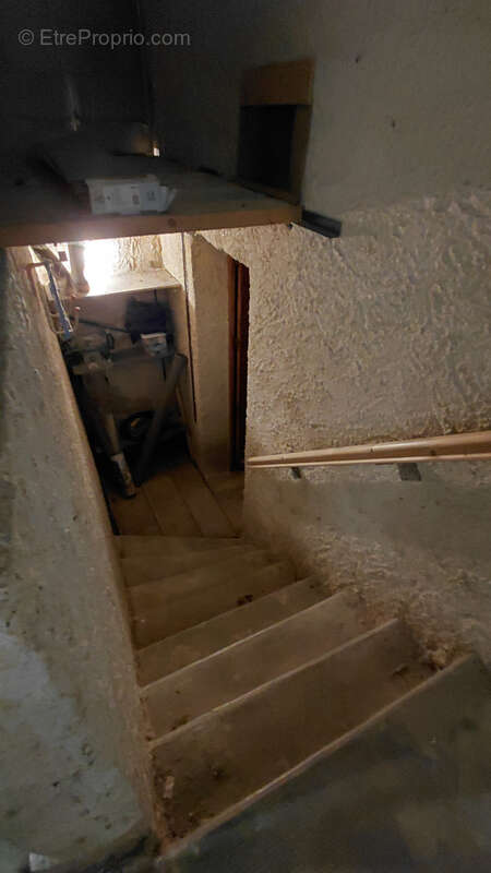 Maison à SAINT-MONTAN