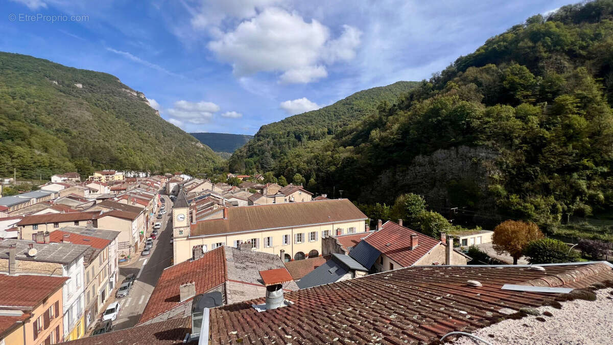 Appartement à SAINT-RAMBERT-EN-BUGEY