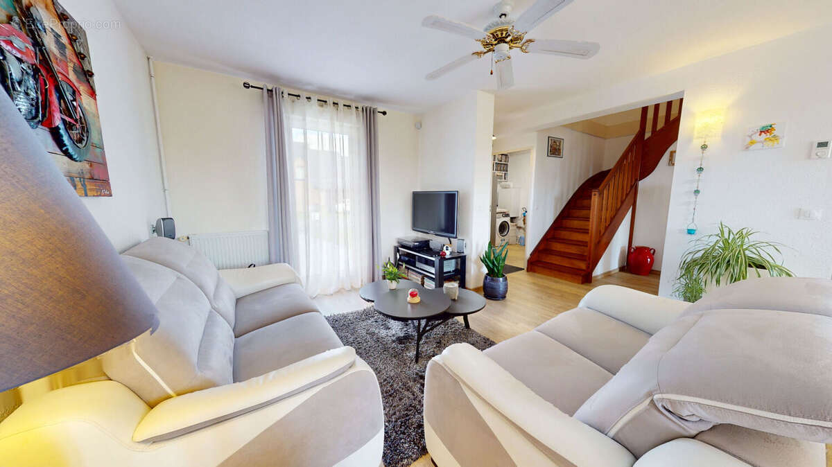 Maison à SANNERVILLE