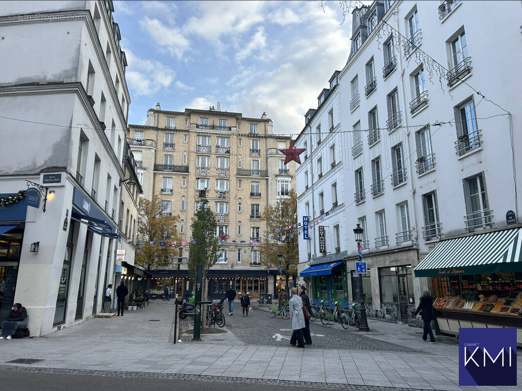 Parking à PARIS-11E