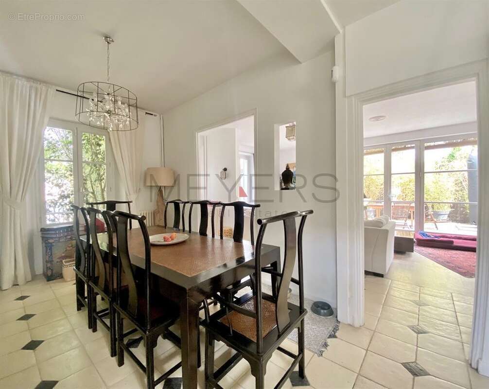 Maison à MONTFORT-L'AMAURY